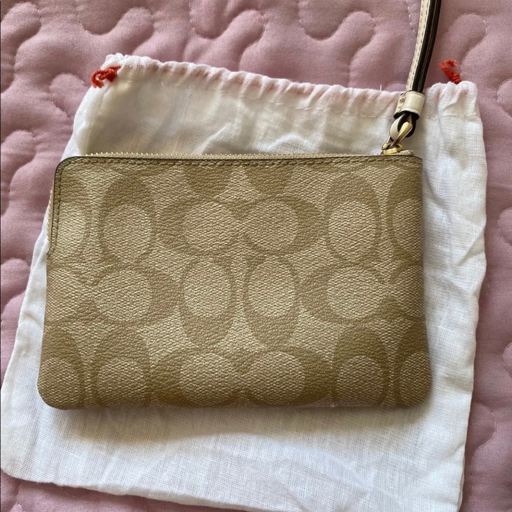 ❌SOLD ON OTHER APP - Picture 3 of 6